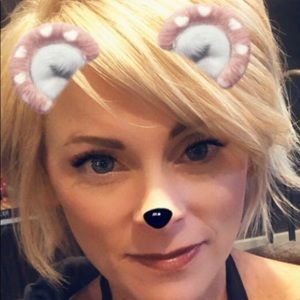 Meet your Posher, Angi